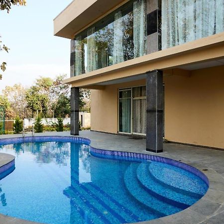 Villa Exotica By Stayjade5Bhkpoolacprojector Denkanikottai ภายนอก รูปภาพ