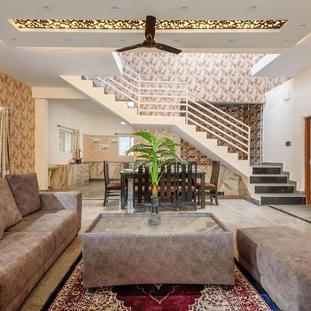 Villa Exotica By Stayjade5Bhkpoolacprojector Denkanikottai ภายนอก รูปภาพ